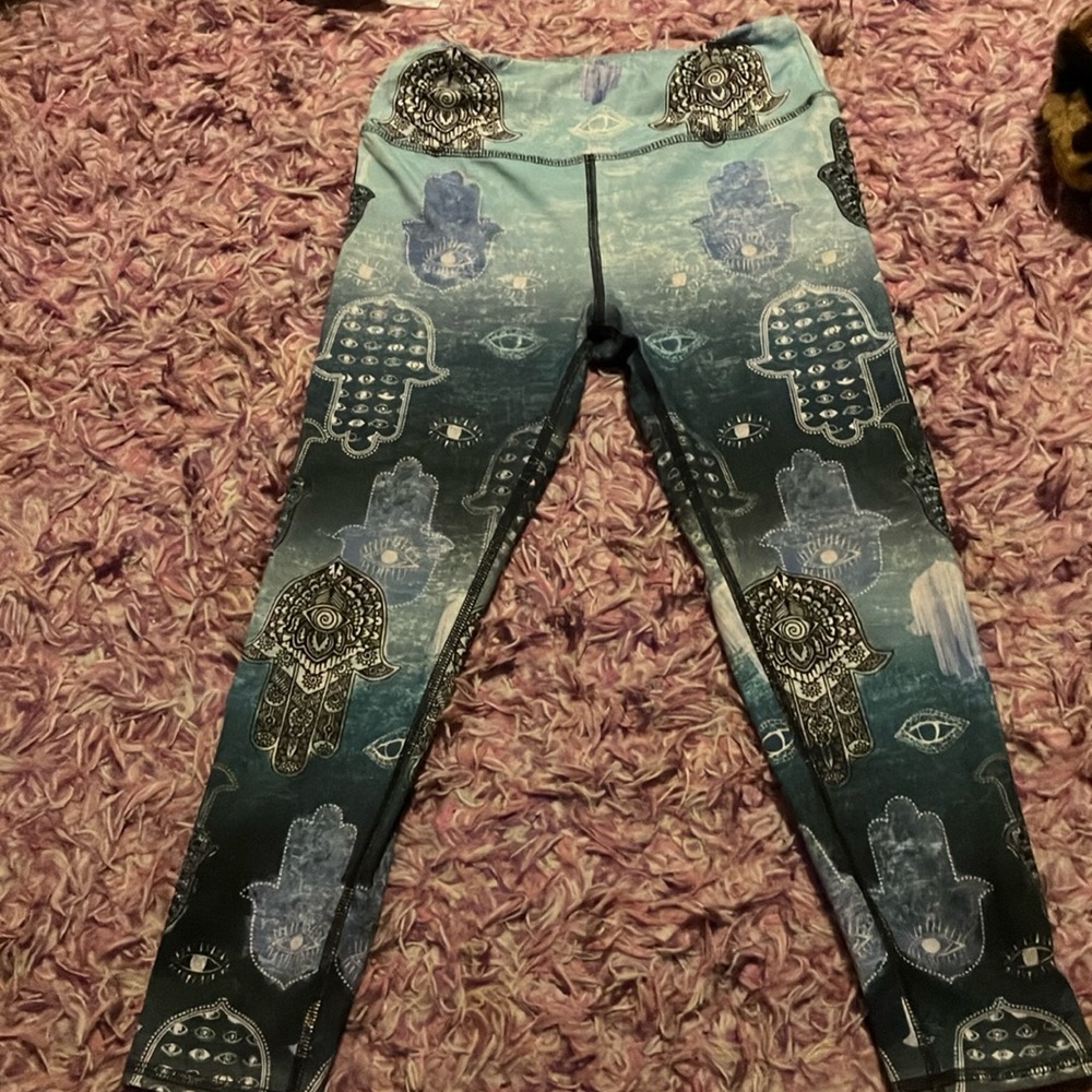 Hamsa hand leggings